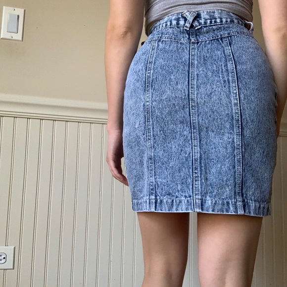 Zip-Up Acid Wash Jean Skirt - Picture 7 of 7